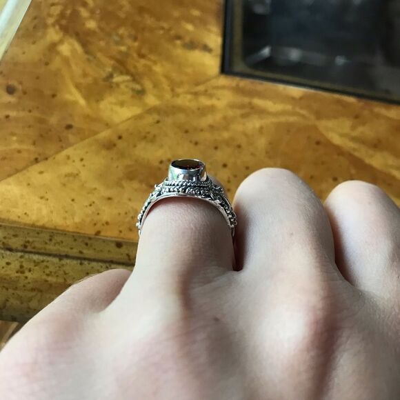 Natural Red Garnet Sterling Silver Ring Size 6 - Picture 2 of 9